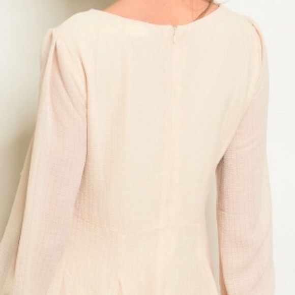 💕CREAM COLORED RUFFLE DRESS!! 💕 - Picture 3 of 8